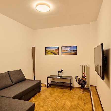 Vittorio Apartment Рим Екстериор снимка
