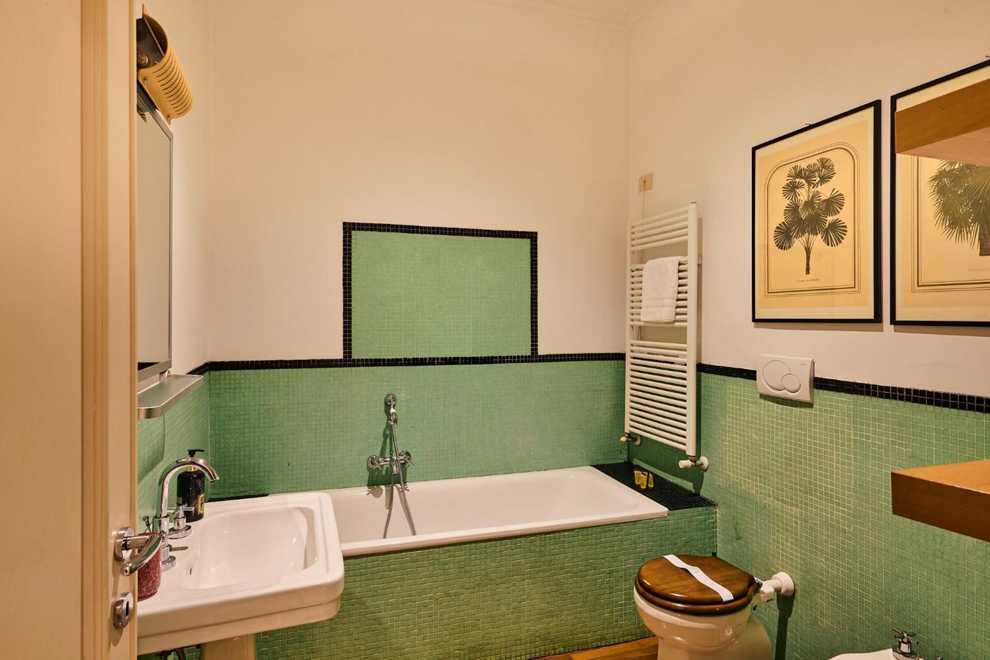 Vittorio Apartment Рим Екстериор снимка